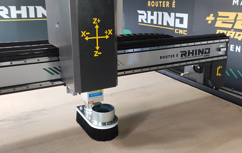 Router CNC vs processo manual: